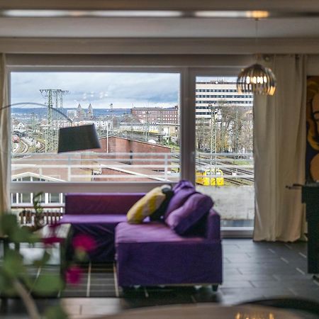 Pop Art Loft Ueber Den Daechern Von Koblenz Koblenz  Exterior photo